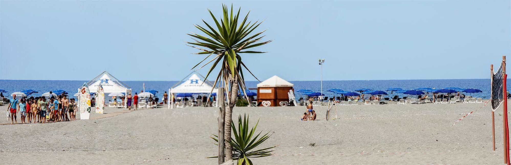 Hotel Eurolido Falerna Buitenkant foto